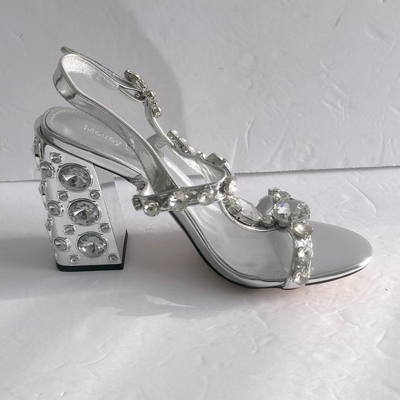 Meuey Lyot Chunky Heel Rhinestone Sandals Open Toe Shoes Size 40 or 9.5 US NIB - Picture 7 of 10